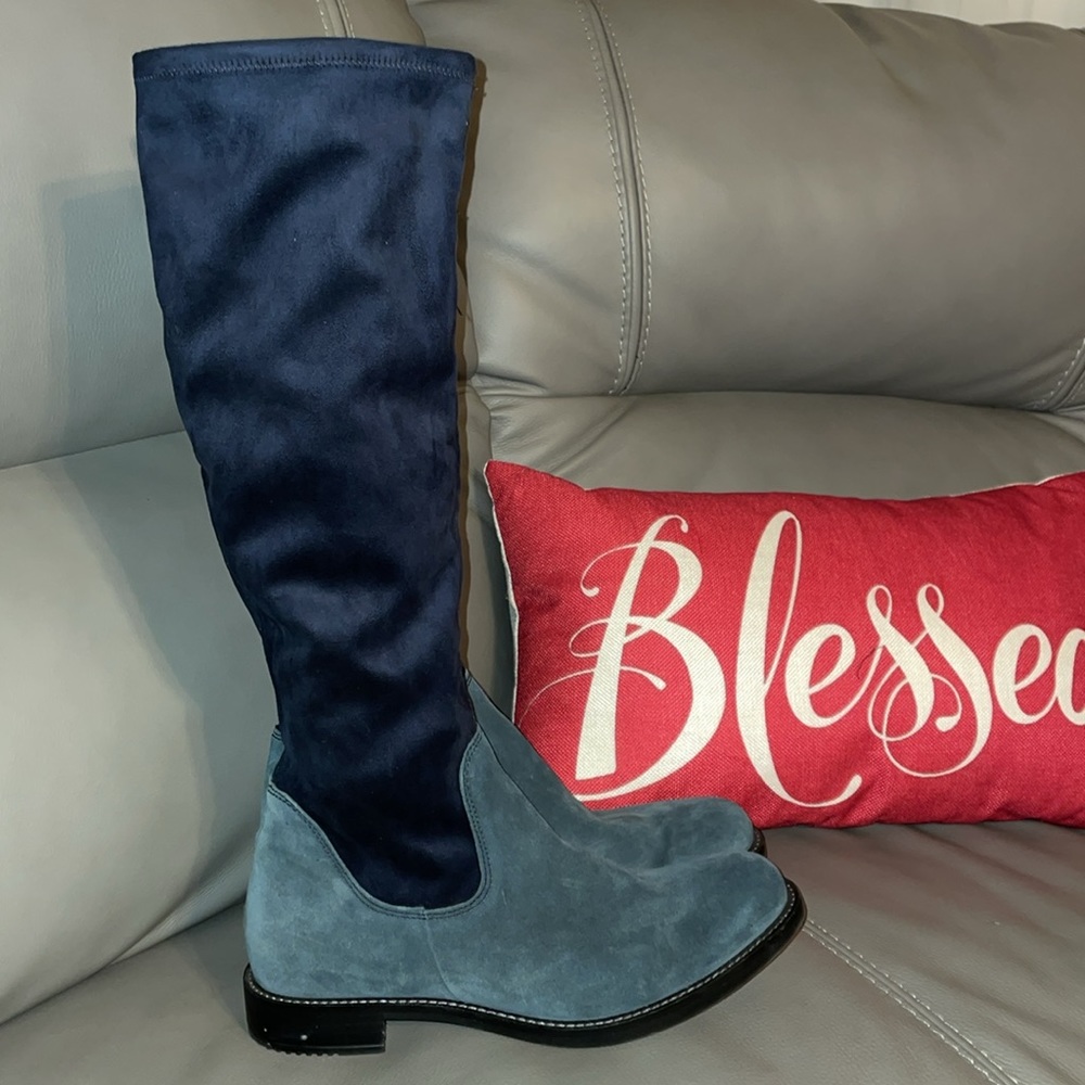 ECCO BLUE LEATHER TALL BOOTS.